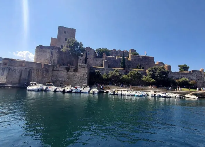 Maisonnette Bleu Piscine *